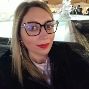 Dina Rita, Babysitter a Favara