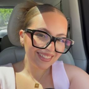 Giulia, Babysitter in Bisuschio