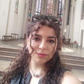 Mahsa, Babysitter in Milano