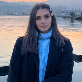 Alessandra, Babysitter a Brescia