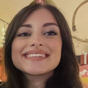 Raffaela, Babysitter a San Felice A Cancello