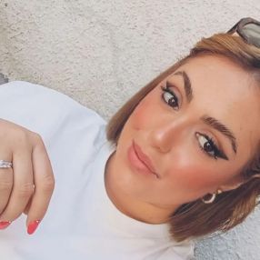 Jasmin, Babysitter a Tursi