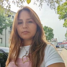 Christell, Babysitter in Treviolo