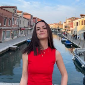 Giorgia, Babysitter a Roccaforte Mondovì