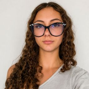 Vittoria, Babysitter in Porto Potenza Picena
