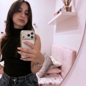 Angelica, Babysitter a Cervinara