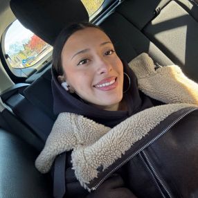 Nélly, Babysitter a Limana