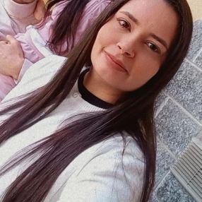 Emilly, Babysitter a Brugherio