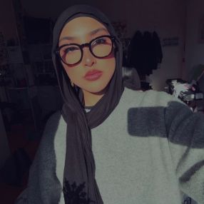 Noura, Babysitter a Liguria
