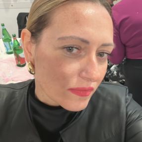 Emilia, Babysitter in Napoli