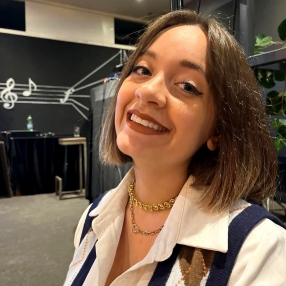 Giulia, Babysitter a Sant'angelo