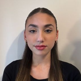 Chiara, Babysitter a Assisi