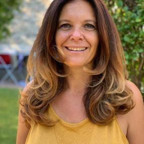 Elena, Babysitter a Viano
