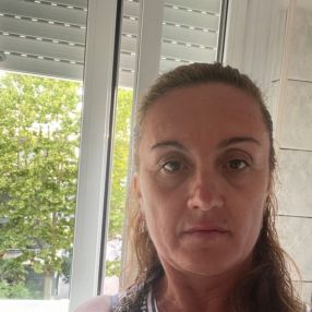 Lucia, Babysitter a Figline Valdarno