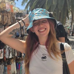 Asia, Babysitter in Civitanova Marche