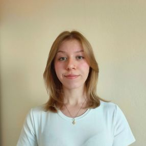 Giulia, Babysitter in Settala