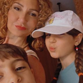 Annacarla, Famiglia a Piacenza