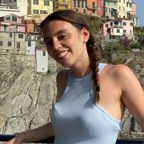 Anna, Babysitter a Savona