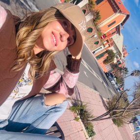 Paola, Babysitter in Santa Marinella