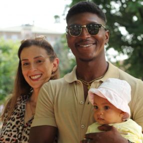Martina, Famiglia a Monza