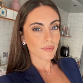 Fabiola, Babysitter a Sant'anastasia
