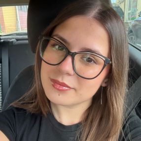 Eleonora, Babysitter a Sinnai