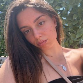 Angela Maria, Babysitter a Casagiove