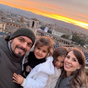 Sara, Famiglia a Roma