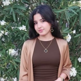 Malak, Babysitter in Enna