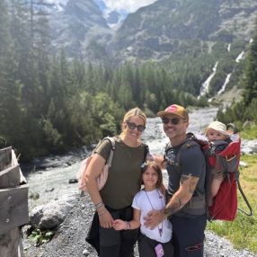 Anna, Family in Teramo