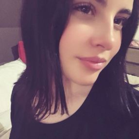 Alina, Babysitter a Provincia di Modena