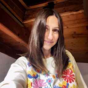 Sara, Babysitter a Valenza