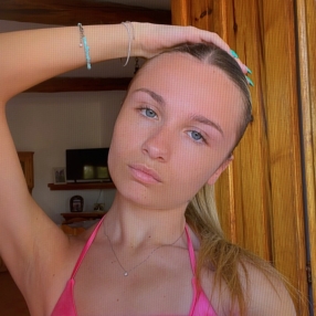 Stefania, Babysitter a Provincia di Sassari