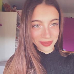 Alice, Babysitter a Pietra Ligure