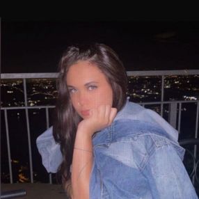 Sofia, Babysitter a Usmate-velate