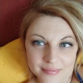 Lucia, Babysitter a Lanciano