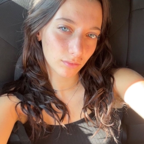 Rebecca, Babysitter a Laveno-Mombello