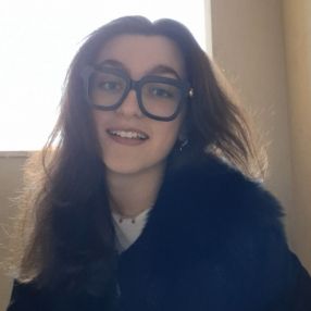 Giulia, Babysitter a Calvagese della Riviera