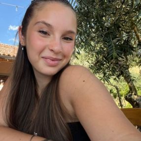 Noemi, Babysitter a Esanatoglia