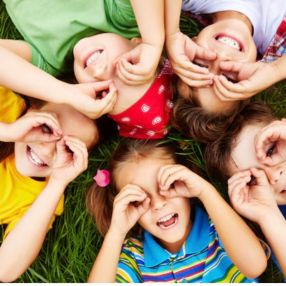 Eva, Famiglia a Recanati