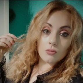 Giovanna, Babysitter a Provincia di Caserta
