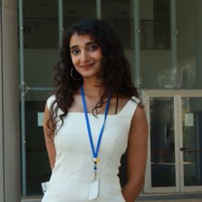Aashi, Babysitter in Napoli