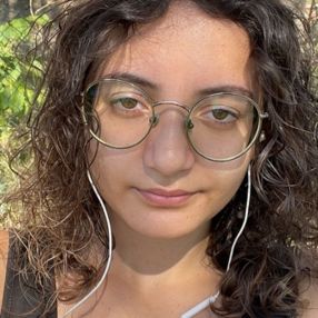 Alessia, Babysitter a Castelnuovo di Porto
