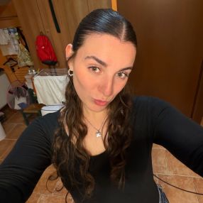 Martina, Babysitter a Palazzolo Sull'oglio
