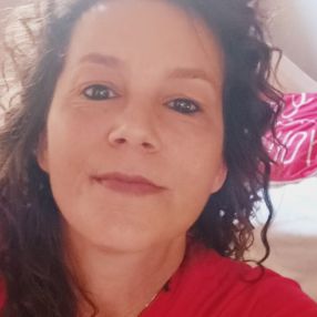 Loredana, Babysitter a Provincia di Crotone