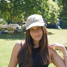 Victoria, Babysitter a Grassobbio