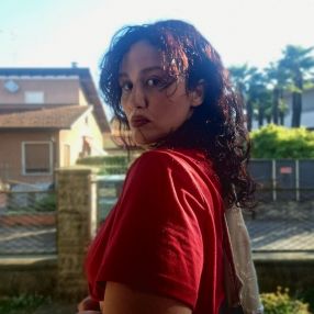 Sara, Babysitter a Verbania