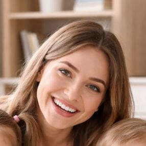 Oumaima, Babysitter a Rosolini