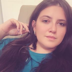Alessia, Babysitter a San Felice A Cancello