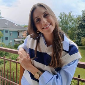 Lays, Babysitter in Mondovì